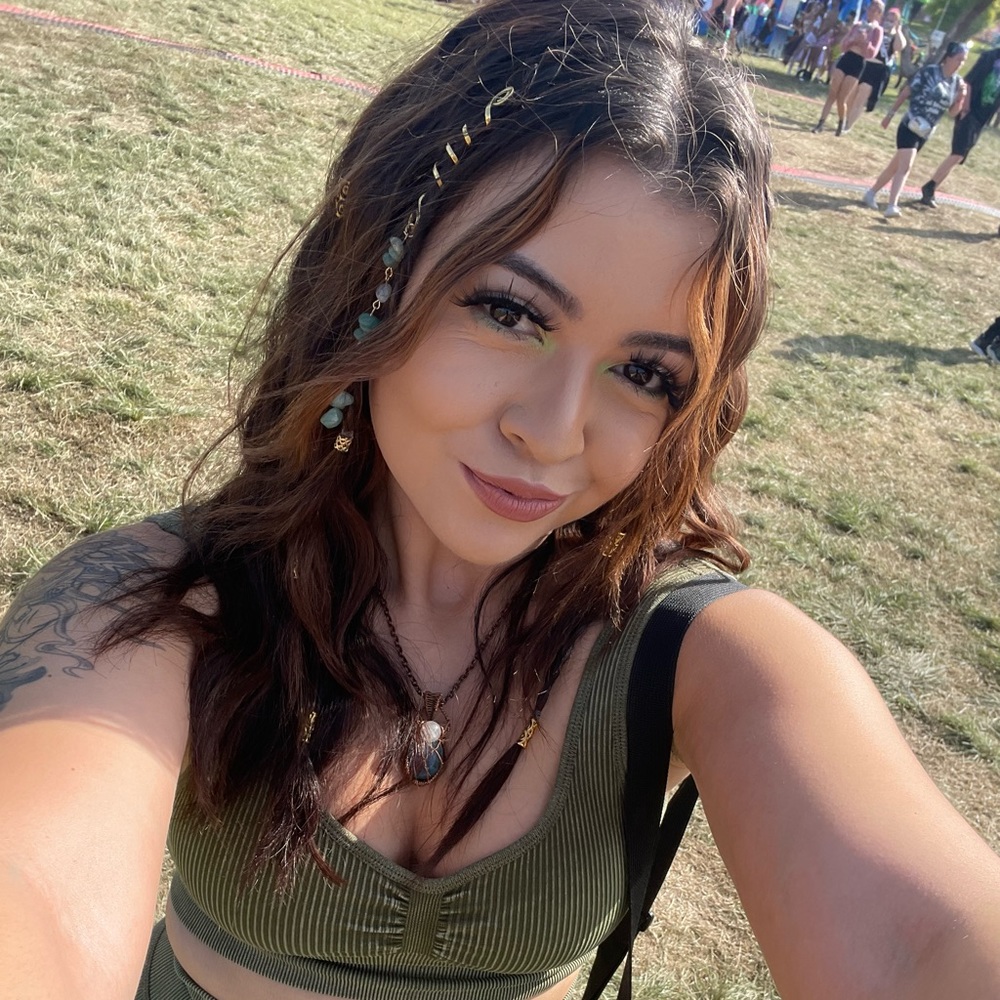 Meet your Posher, Victoria